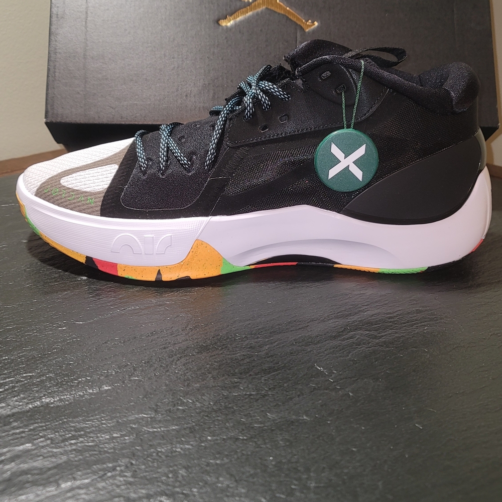 Nike Air JORDAN Zoom Separate Men's Black Sneakers with Multicolor Accents BNIB - Picture 5 of 15